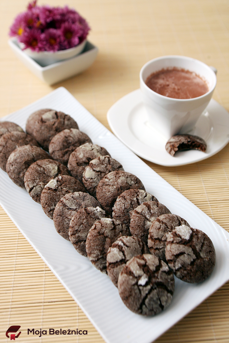 Chocolate crinkles - Čokoladni raspucali keksići